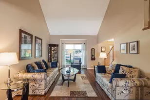 1080 Victoria Dr, Fox River Grove, IL 60021 - Photo 3