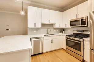 844 W Diversey Pkwy, Chicago, IL 60614 - Photo 9