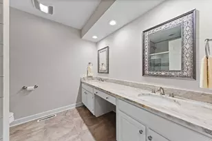 1138 Lynette Dr, Lake Forest, IL 60045 - Photo 31