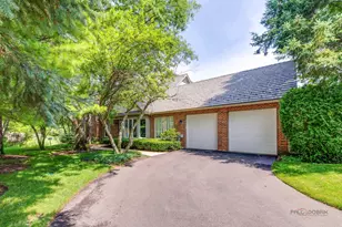 1138 Lynette Dr, Lake Forest, IL 60045 - Photo 3
