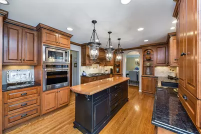 571 Apple River Drive, Naperville, IL 60565 - Photo 3