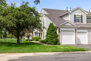 4 Truman Ct, Streamwood, IL 60107 - Photo 1