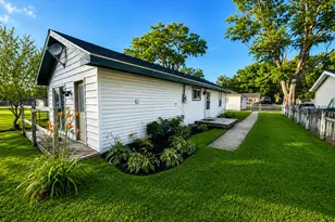 37706 N Nippersink Pl, Spring Grove, IL 60081 - Photo 15