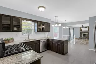 939 Honey Ln, Crete, IL 60417 - Photo 7