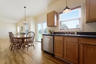 526 Gipp Dr, Manteno, IL 60950 - Photo 9