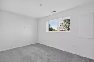 434 Red Oak Cir, Volo, IL 60020 - Photo 5