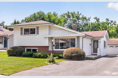 23 W Prairie Avenue, Lombard, IL 60148 - Photo 1