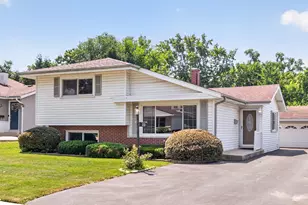 23 W Prairie Ave, Lombard, IL 60148 - Photo 1