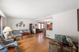 5038 N Nagle Ave, Chicago, IL 60630 - Photo 3