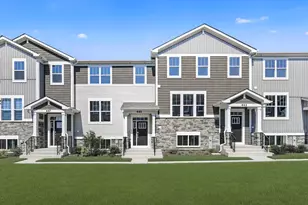 445 Red Oak Cir, Volo, IL 60020 - Photo 1