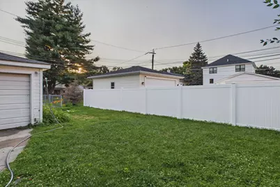 10718 S Trumbull Avenue, Chicago, IL 60655 - Photo 25