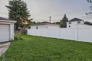10718 S Trumbull Ave, Chicago, IL 60655 - Photo 25