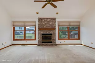 1911 Chestnut Hill Rd, Plainfield, IL 60586 - Photo 11