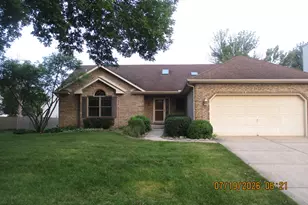1911 Chestnut Hill Rd, Plainfield, IL 60586 - Photo 1