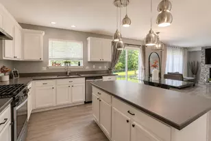 24220 Mill Creek Ln, Plainfield, IL 60586 - Photo 9