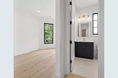[Address not provided], Chicago, IL 60657 - Photo 17