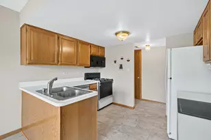 1504 Root St, Crest Hill, IL 60403 - Photo 11