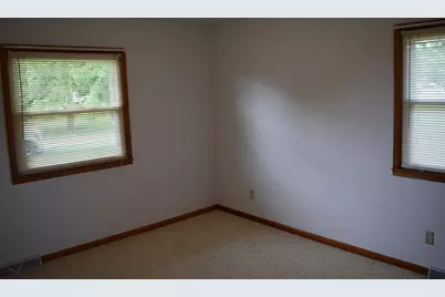 301 E Ririe Place, Flanagan, IL 61740 - Photo 15