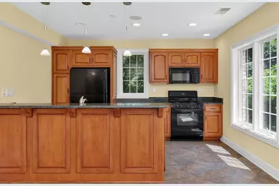 715 Marston Avenue, Glen Ellyn, IL 60137 - Photo 35