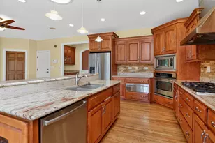 715 Marston Ave, Glen Ellyn, IL 60137 - Photo 13