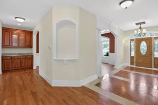 715 Marston Ave, Glen Ellyn, IL 60137 - Photo 11