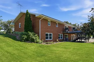 515 E Oregon St, Polo, IL 61064 - Photo 5