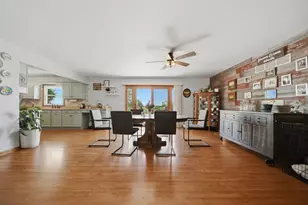 515 E Oregon St, Polo, IL 61064 - Photo 11