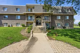 870 Winesap Ct, Prospect Heights, IL 60070 - Photo 1