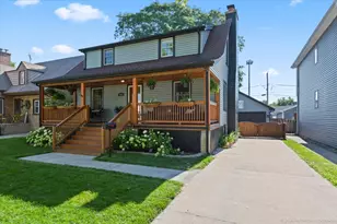9323 S Spaulding Ave, Evergreen Park, IL 60805 - Photo 3