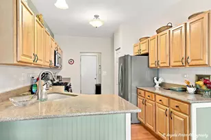 275 Firenze Dr, Cary, IL 60013 - Photo 7