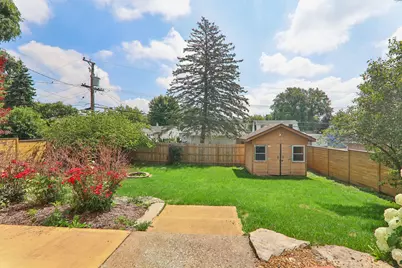 327 Oakwood Drive, Antioch, IL 60002 - Photo 29