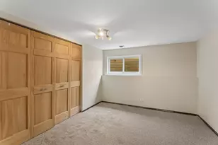 327 Oakwood Dr, Antioch, IL 60002 - Photo 21