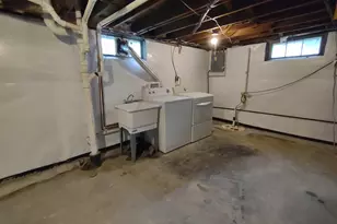 912 Douglas St, Morris, IL 60450 - Photo 11