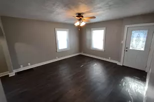 912 Douglas St, Morris, IL 60450 - Photo 3