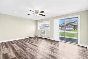 1577 Jill Ct, Glendale Heights, IL 60139 - Photo 7