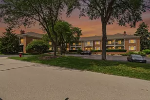 1528 Shire Cir, Inverness, IL 60067 - Photo 35