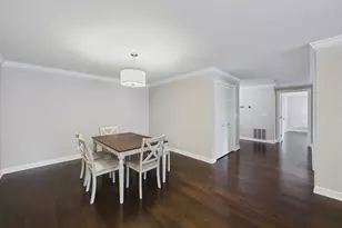 1528 Shire Cir, Inverness, IL 60067 - Photo 13