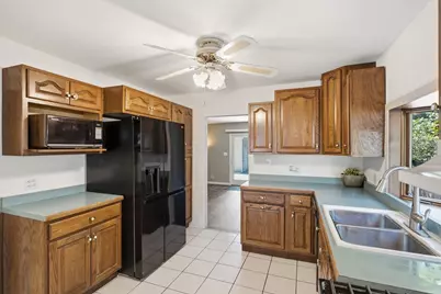 126 S Lodge Lane, Lombard, IL 60148 - Photo 7