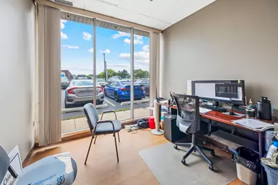 7560 W 100th Place, Bridgeview, IL 60455 - Photo 11
