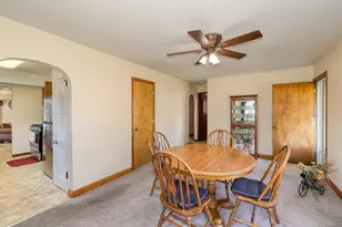 220 S 1st St, Elburn, IL 60119 - Photo 7