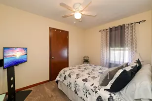 220 S 1st St, Elburn, IL 60119 - Photo 13