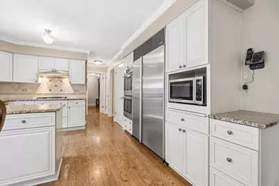 6402 Indian Head Court, Indian Head Park, IL 60525 - Photo 5