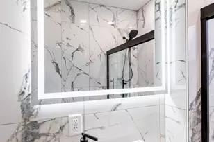 7545 S Rhodes Ave, Chicago, IL 60619 - Photo 9