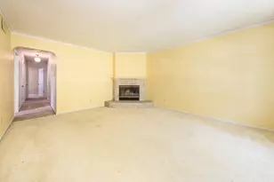 19 N Seminary Ave, Park Ridge, IL 60068 - Photo 3