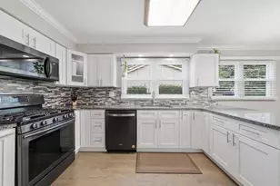 701 Bayberry Dr, Bartlett, IL 60103 - Photo 13