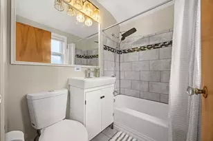 901 Manchester Ave, Westchester, IL 60154 - Photo 15