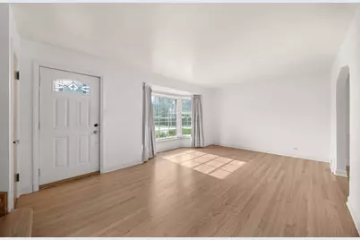 901 Manchester Avenue, Westchester, IL 60154 - Photo 3