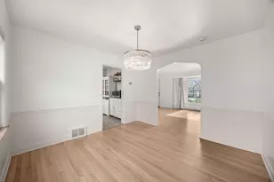 901 Manchester Ave, Westchester, IL 60154 - Photo 7