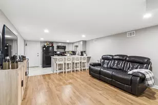 6150 W Thorndale Ave, Chicago, IL 60646 - Photo 15