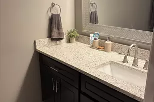 1127 Hertford Ct, Wheaton, IL 60189 - Photo 9